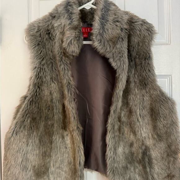 Elle Faux Fur Vest in Gray Size Large Boho Statement Festival Style - Picture 3 of 5